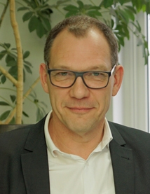 Bausachverständiger, Immobiliensachverständiger, Immobiliengutachter und Baugutachter  Jens Ullrich Wenden